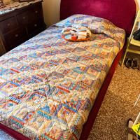 Elegante letto 1 piazza e 1/2