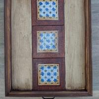 vassoio di legno e ceramica 