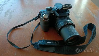 Fujifilm FinePix S3300 14 MP