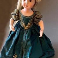 Raperonzolo (Rapunzel)  Bambola di porcellana