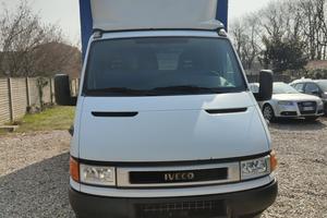 Iveco Daily 35.C11 con cassone telonato e pedana 