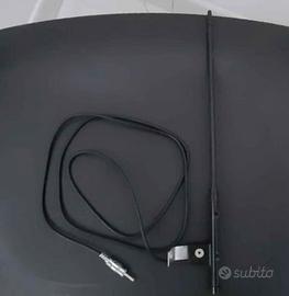 Antenna autoradio universale