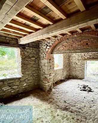 Appartamento di 200 m² con più di 5 locali a Marra