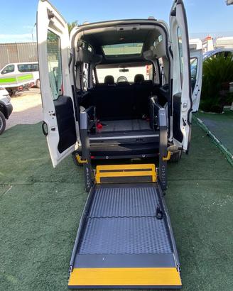 Opel Combo 1.6 Diesel Pedana Disabili 5+1