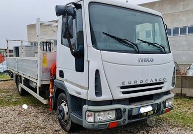 Iveco eurocargo 75e15 - pat. c - gru