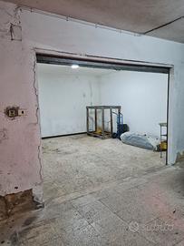 Garage/Box mq 26 via Portofino/parco Aurora