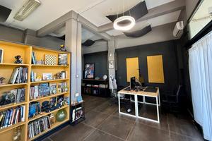 Coworking Rebibbia - Postazione con Monitor