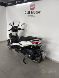 PIAGGIO BEVERLY 400 HPE