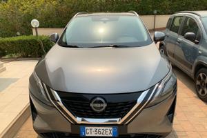 Autovettura NISSAN QUASQUAI