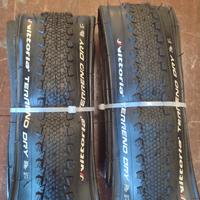 Coppia Vittoria Terreno Dry Gravel 700x35c 