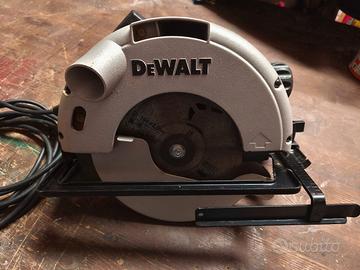 Sega circolare DeWalt usata poco. 