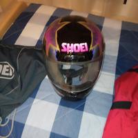 casco più giubbotto 