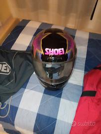 casco più giubbotto 
