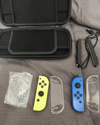 Joy con Nintendo switch cover custodia + altro