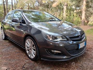 Opel Astra 1.4 Turbo benziana