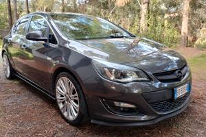 Opel Astra 1.4 Turbo benziana
