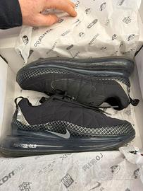 Nike Air Max 720-818 nere
