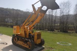 Pala cingolata mf200 d