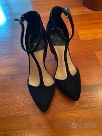 Scarpa tacco con cinturino