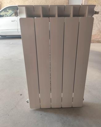 Termosifone 5 elementi. Interasse 60. come nuovo