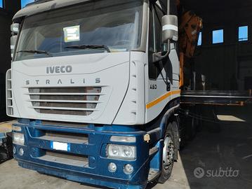 Iveco Stralis 480 4 assi cassone fisso + gru Effer