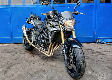 Suzuki GSR 750