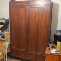 armadio in legno massello 