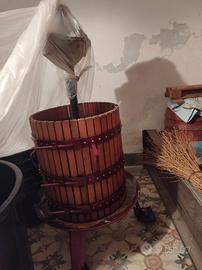 Torchio per il vino