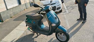 Vespa ET4 150 verde 
