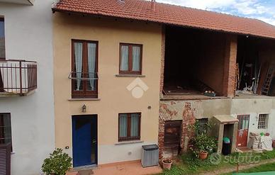 CASA DI CORTE A LONATE POZZOLO