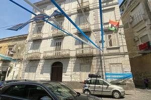 Negozio a San Giorgio a Cremano, 6 locali