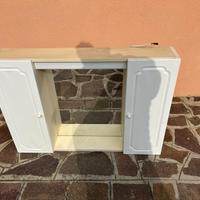 Mobiletto bagno/lavanderia con specchio e luce