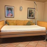 Mopedia letto degenza elettrico + materasso