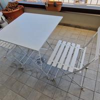 Tavolo e 2 sedie da esterno in metallo bianco