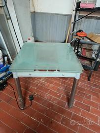 tavolo in vetro allungabile