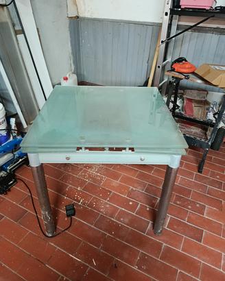 tavolo in vetro allungabile