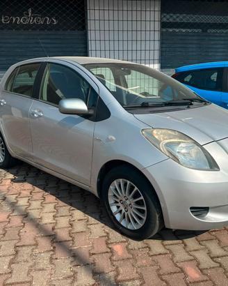 Toyota Yaris 1.4 D-4D 5 porte M-MT Sol