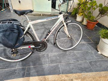 bicicletta da passeggio MBM bianca 