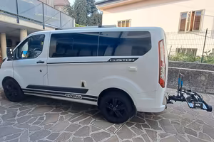 Ford transit custom combi 2021 allestito van