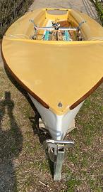 Barca a vela deriva 470