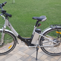 Bici elettrica in alluminio