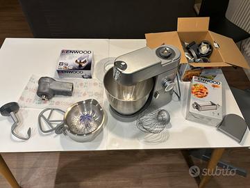 Impastatore Kenwood Chef XL con accessori - Elettrodomestici In vendita a  Torino
