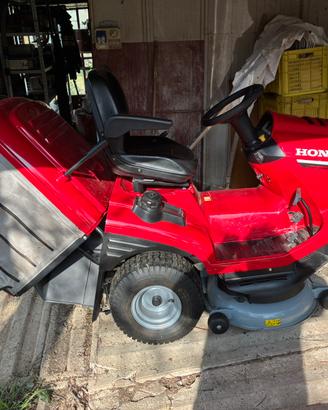Trattorino tagliaerba Honda