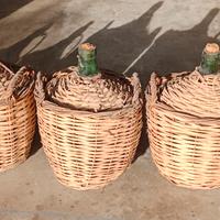 Bottiglioni in vetro impagliati vintage