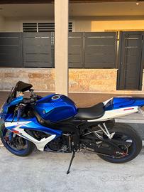 Suzuki gsxr 600