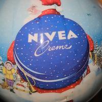 palla di Natale crema Nivea 