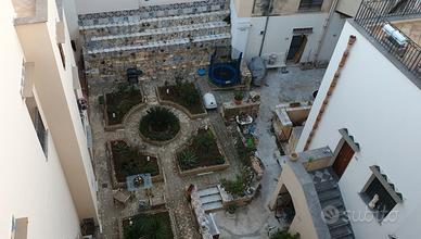 Attico per Hotel Boutique con 8 suite e terrazzo