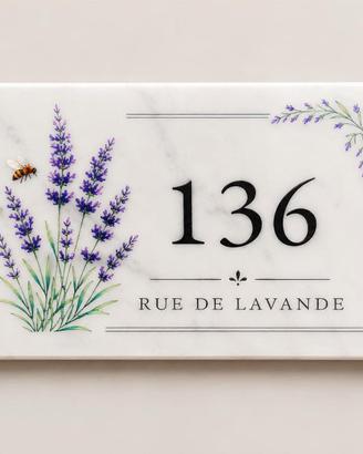 Basso rilievo numero civico rustico con lavanda