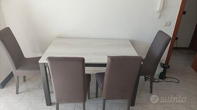 tavolo e sedie