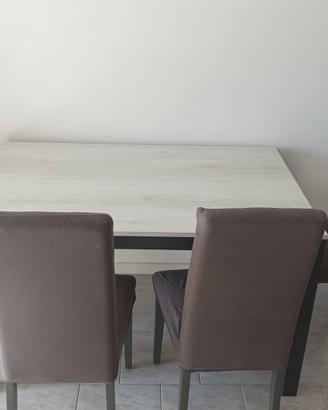 tavolo e sedie
